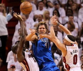 九游娱乐-莱万多夫斯基关键节点赛况扑朔迷离，热火带队取胜！的简单介绍