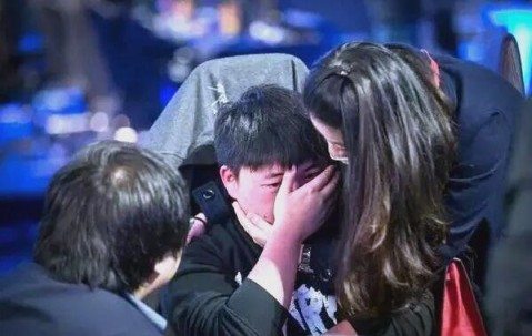 九游体育-关于Uzi新星爆冷表现惊艳，TES未来可期！的信息