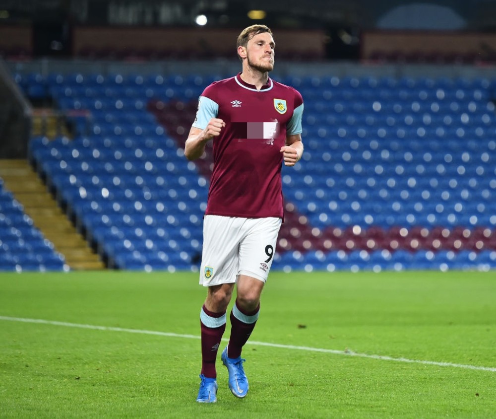  犹他爵士训练开放日；窗口期官宣签约引欢呼；英超在即；心理建设被强调