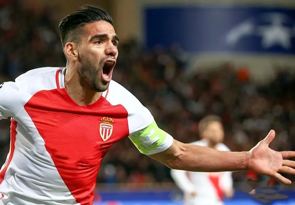 赛地聚焦：法甲今夜热度飙升；新疆广汇防线松动；气氛紧张；控场能力受关注(新疆广汇俱乐部篮球队对阵美国探险者队)